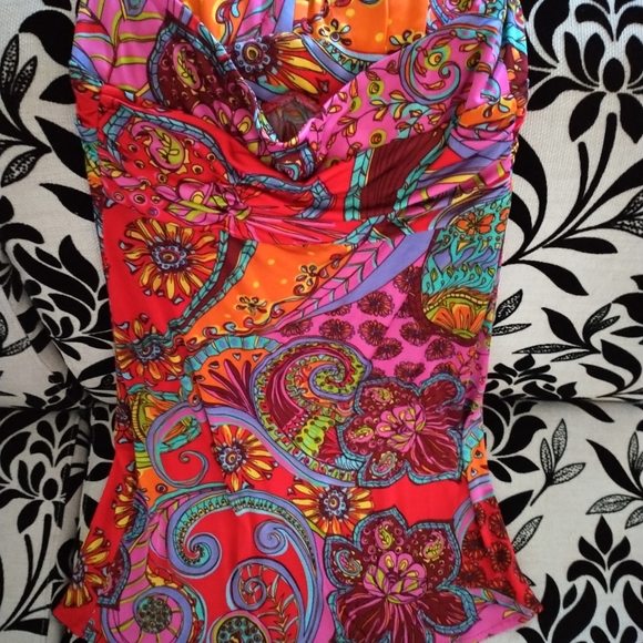 New, Muse multi-colored, size 4 short, dre… - Picture 14 of 16